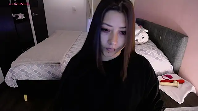 Snapshot of Mia_1120 chatting on April 21, 2026, 2:23 pm Mia 1120 online show from April 21, 2026, 2:23 pm
