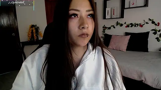 Snapshot of Mia_1120 chatting on November 4, 2025, 8:23 pm Mia 1120 online show from November 4, 2025, 8:23 pm