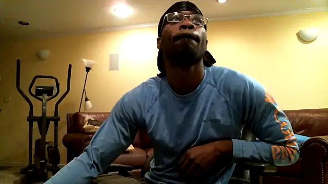 Snapshot of james421__ chatting on April 4, 2026, 4:08 am james421 online show from April 4, 2026, 4:08 am