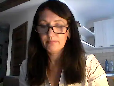 Snapshot of Elena48324 chatting on October 8, 2025, 11:45 am Elena48324 online show from October 8, 2025, 11:45 am