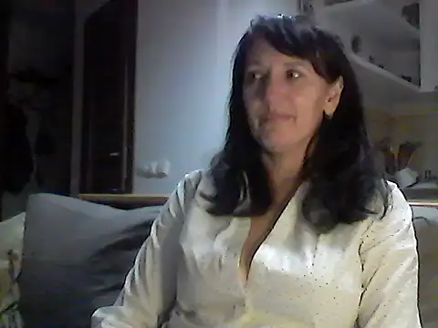 Snapshot of Elena48324 chatting on November 18, 2025, 6:55 pm Elena48324 online show from November 18, 2025, 6:55 pm