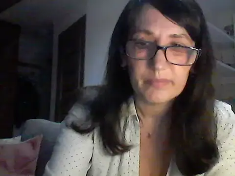 Elena48324 online show from May 11, 2026, 5:54 pm