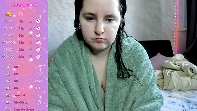 Snapshot of alice_allens chatting on October 12, 2025, 10:49 am alice allens online show from October 12, 2025, 10:49 am