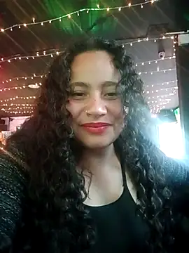 Snapshot of Yaya_watson chatting on October 18, 2025, 10:12 pm Yaya watson online show from October 18, 2025, 10:12 pm