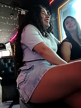 Snapshot of Yaya_watson chatting on November 18, 2025, 9:40 pm Yaya watson online show from November 18, 2025, 9:40 pm