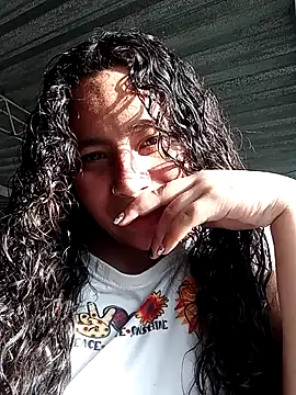 Snapshot of Yaya_watson chatting on October 19, 2025, 9:06 pm Yaya watson online show from October 19, 2025, 9:06 pm