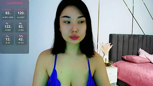 hwa rin online show from November 15, 2025, 4:11 pm