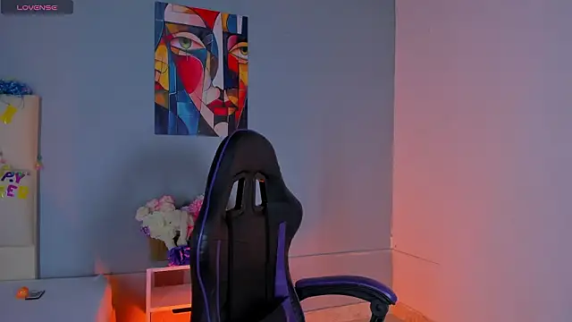 Snapshot of Zafiro__Brown chatting on March 31, 2026, 7:49 pm Zafiro Brown online show from March 31, 2026, 7:49 pm