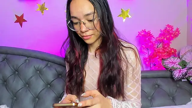 Snapshot of Dafne_Mel chatting on November 27, 2025, 9:59 pm Dafne Mel online show from November 27, 2025, 9:59 pm