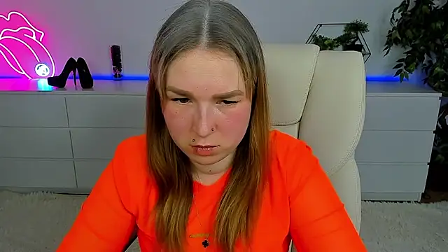 Sofii darling online show from February 23, 2026, 5:35 pm