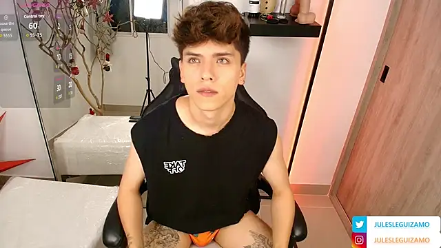 stev austin  online show from November 9, 2025, 11:42 pm