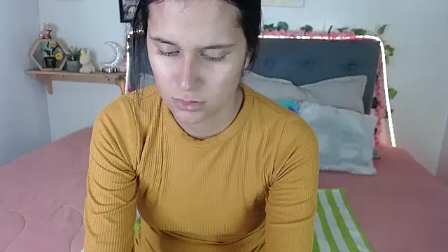 Snapshot of valentini_villa chatting on October 23, 2025, 8:18 pm valentini villa online show from October 23, 2025, 8:18 pm