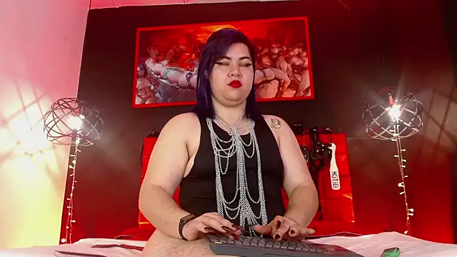 Lilih golden online show from November 13, 2025, 11:58 am