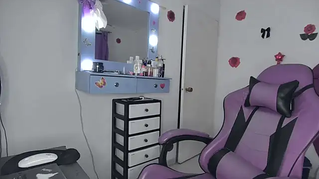 Snapshot of soffy_rosses chatting on June 3, 2026, 2:23 am soffy rosses online show from June 3, 2026, 2:23 am