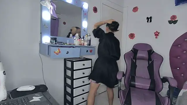 Snapshot of soffy_rosses chatting on July 20, 2026, 1:57 am soffy rosses online show from July 20, 2026, 1:57 am