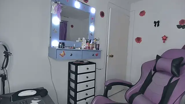 Snapshot of soffy_rosses chatting on June 20, 2026, 1:54 am soffy rosses online show from June 20, 2026, 1:54 am