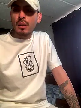 Snapshot of malek_xarx_ chatting on November 23, 2025, 6:29 pm malek xarx online show from November 23, 2025, 6:29 pm