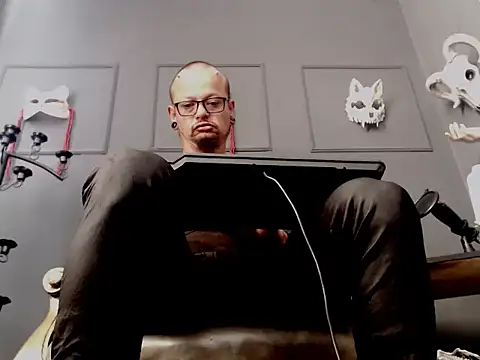 Snapshot of zain_kreigger chatting on November 9, 2025, 1:26 pm zain kreigger online show from November 9, 2025, 1:26 pm