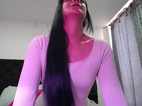 Snapshot of FernandaRui chatting on September 11, 2025, 4:07 pm FernandaRui online show from September 11, 2025, 4:07 pm