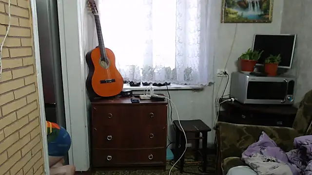 Snapshot of Alexilon chatting on April 5, 2026, 5:58 am Alexilon online show from April 5, 2026, 5:58 am