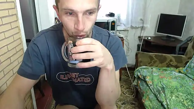 Snapshot of Alexilon chatting on March 16, 2026, 6:50 am Alexilon online show from March 16, 2026, 6:50 am