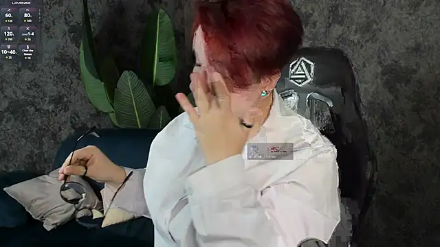 Snapshot of Michelle_Wilsson chatting on November 7, 2025, 8:08 am Michelle Wilsson online show from November 7, 2025, 8:08 am