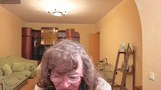 Betty Brick online show from May 5, 2026, 4:10 pm