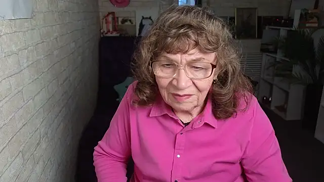 Betty Brick online show from May 30, 2026, 4:56 pm