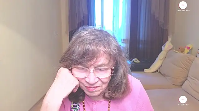 Betty Brick online show from May 9, 2026, 2:53 pm