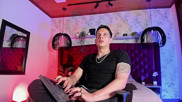 Snapshot of Dustin_Sonne chatting on June 26, 2026, 3:45 am Dustin Sonne online show from June 26, 2026, 3:45 am
