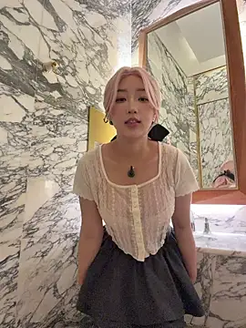 winter11 online show from October 7, 2025, 7:31 am