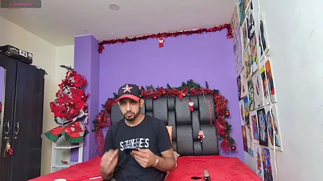 ashtoncooperr online show from December 18, 2025, 6:23 pm