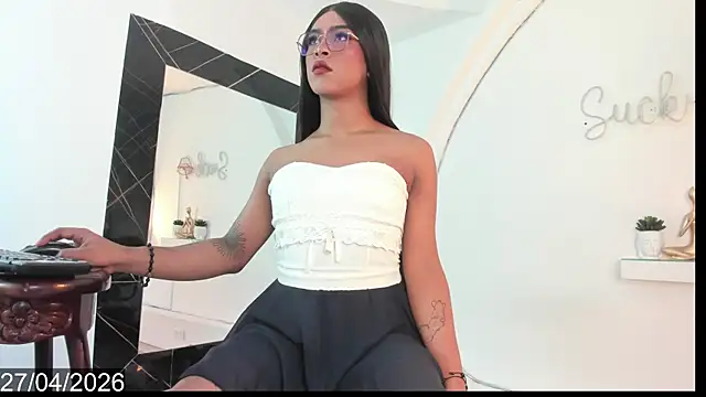 Vicky Hottman online show from April 28, 2026, 1:48 pm