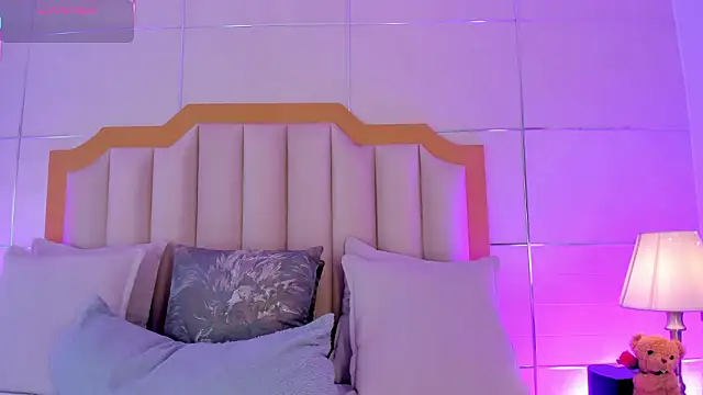 MaddieParker online show from March 4, 2026, 8:27 pm