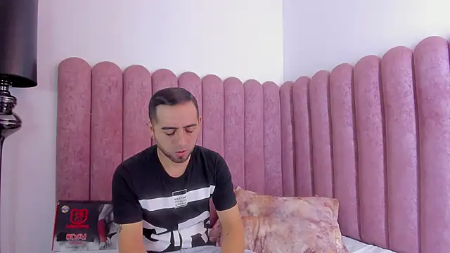 Lushian  online show from November 12, 2025, 2:32 pm