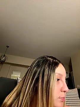 Snapshot of sweetgabriela chatting on November 22, 2025, 12:32 am sweetgabriela online show from November 22, 2025, 12:32 am