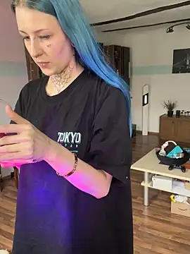 Snapshot of Seductively4_20 chatting on October 14, 2025, 1:01 pm Seductively4 20 online show from October 14, 2025, 1:01 pm