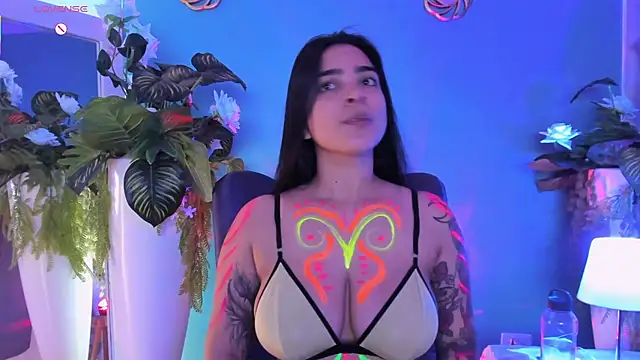 Snapshot of KamilaBetancourt chatting on July 29, 2026, 12:15 pm KamilaBetancourt online show from July 29, 2026, 12:15 pm