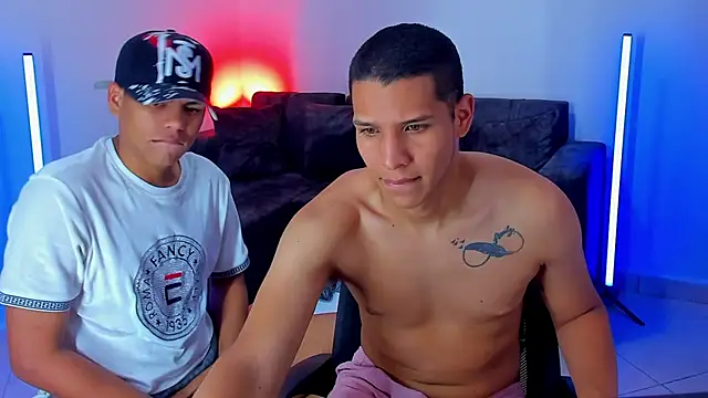 Latin Boyss  online show from October 3, 2025, 7:15 pm