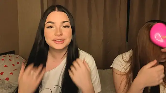 honey     bunny online show from October 23, 2025, 3:32 pm