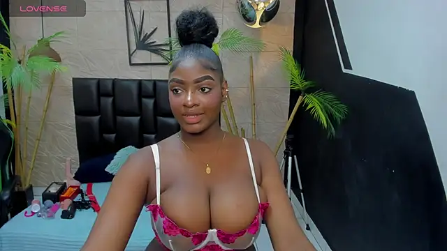 Snapshot of alana_bonny chatting on April 11, 2026, 12:31 pm alana bonny online show from April 11, 2026, 12:31 pm