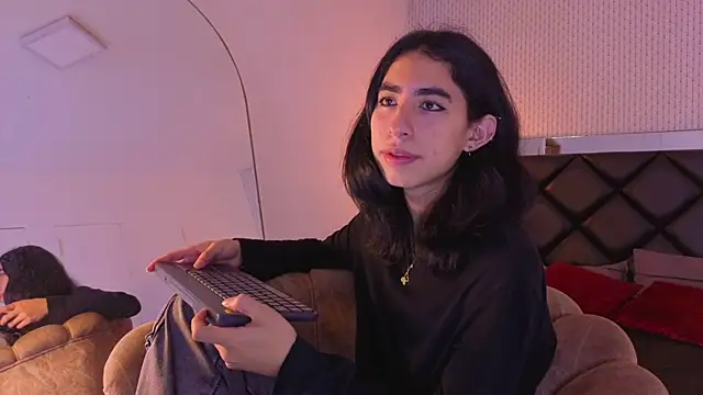 Snapshot of ryo_light chatting on August 4, 2026, 3:55 am ryo light online show from August 4, 2026, 3:55 am