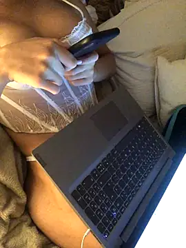 MusaAyla online show from November 29, 2025, 1:28 am