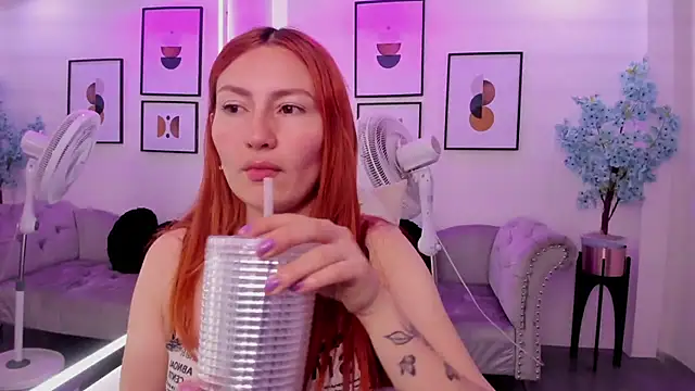 Snapshot of Alicia_leclair chatting on November 8, 2025, 7:50 pm Alicia leclair online show from November 8, 2025, 7:50 pm