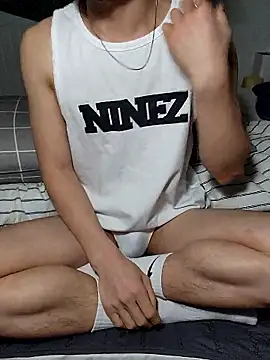 icejuljulju online show from January 19, 2026, 1:37 pm