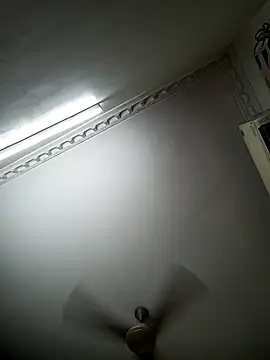 srimasrima online show from November 28, 2025, 5:35 pm