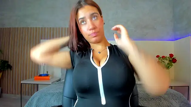 Snapshot of Samantha_hotly chatting on July 24, 2026, 6:48 pm Samantha hotly online show from July 24, 2026, 6:48 pm