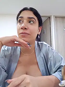 Snapshot of Samantha_hotly chatting on March 4, 2026, 2:14 pm Samantha hotly online show from March 4, 2026, 2:14 pm