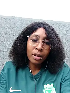 Snapshot of Amarantha_Hans1 chatting on October 13, 2025, 9:49 pm Amarantha Hans1 online show from October 13, 2025, 9:49 pm
