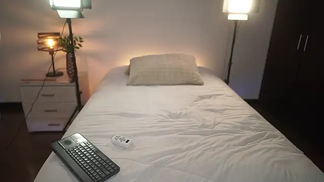 Snapshot of ximena_cortez_03 chatting on March 14, 2026, 10:27 pm ximena cortez 03 online show from March 14, 2026, 10:27 pm